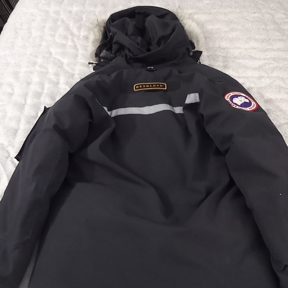 Canada Goose Resolute Parka, Navy, Women's Small - Picture 6 of 7